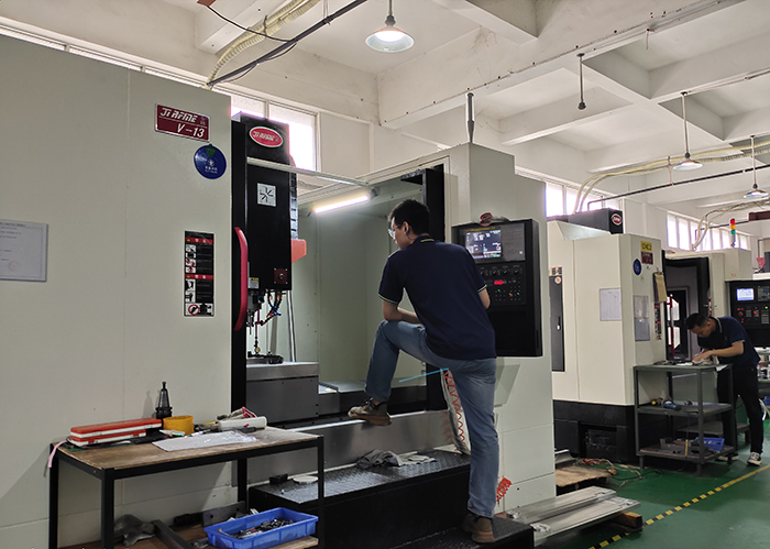 CNC 和鈑金有什么區別？